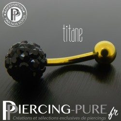 Piercing Nombril Titane doré et boule de Cristaux noirs
