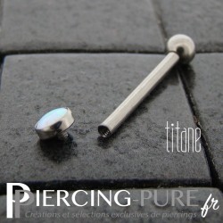 Piercing Langue Titane avec Opale bleu ciel 4mm