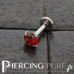 Piercing Tragus - Cartilage cristal rouge griffé 4mm