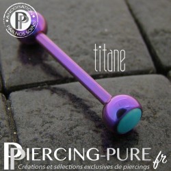 Piercing Langue Titane Dark Fushia turquoise naturelle