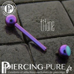 Piercing Langue Titane Dark Fushia turquoise naturelle