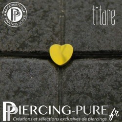 Piercing titane coeur doré pour oreilles