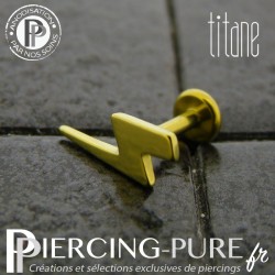 Piercing titane éclair doré pour oreilles