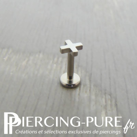 Piercing titane croix